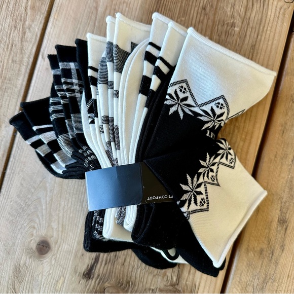 Lauren Ralph Lauren 6 Pairs Soft Comfort Women’s Socks - Picture 6 of 7